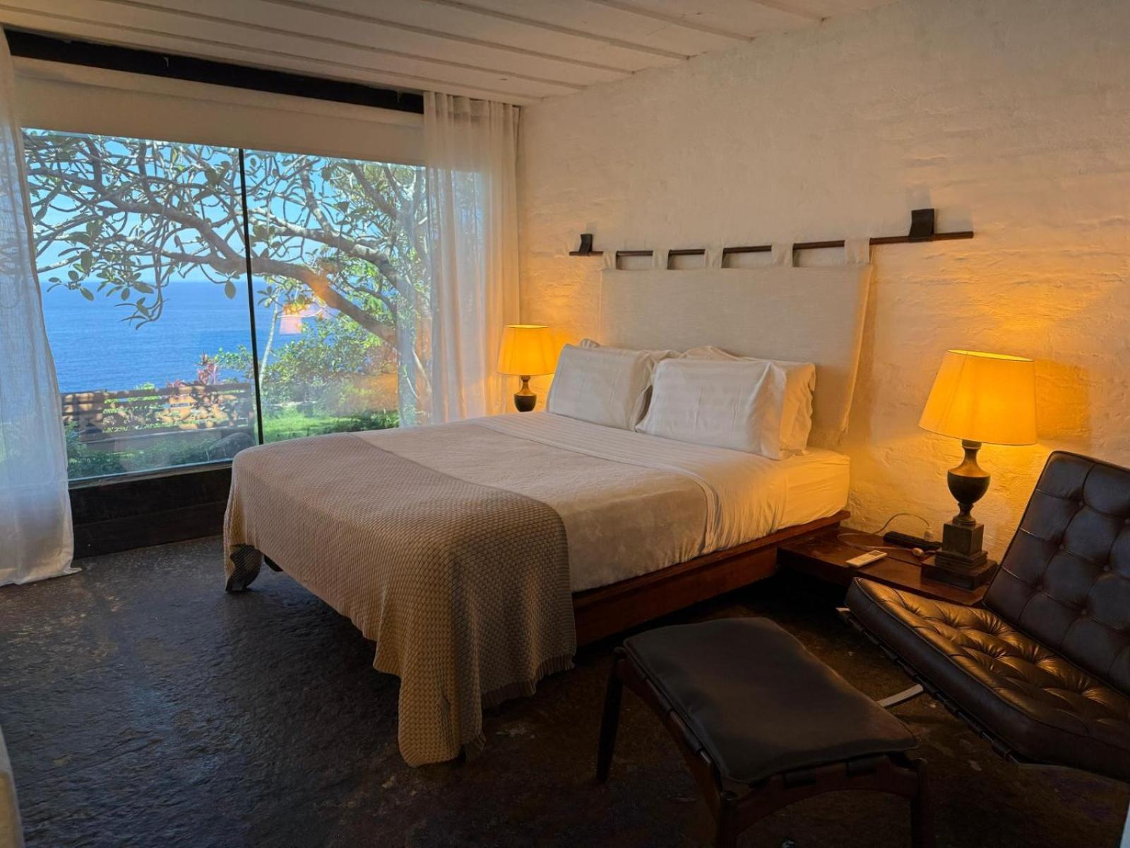 Queen Suite Sea View