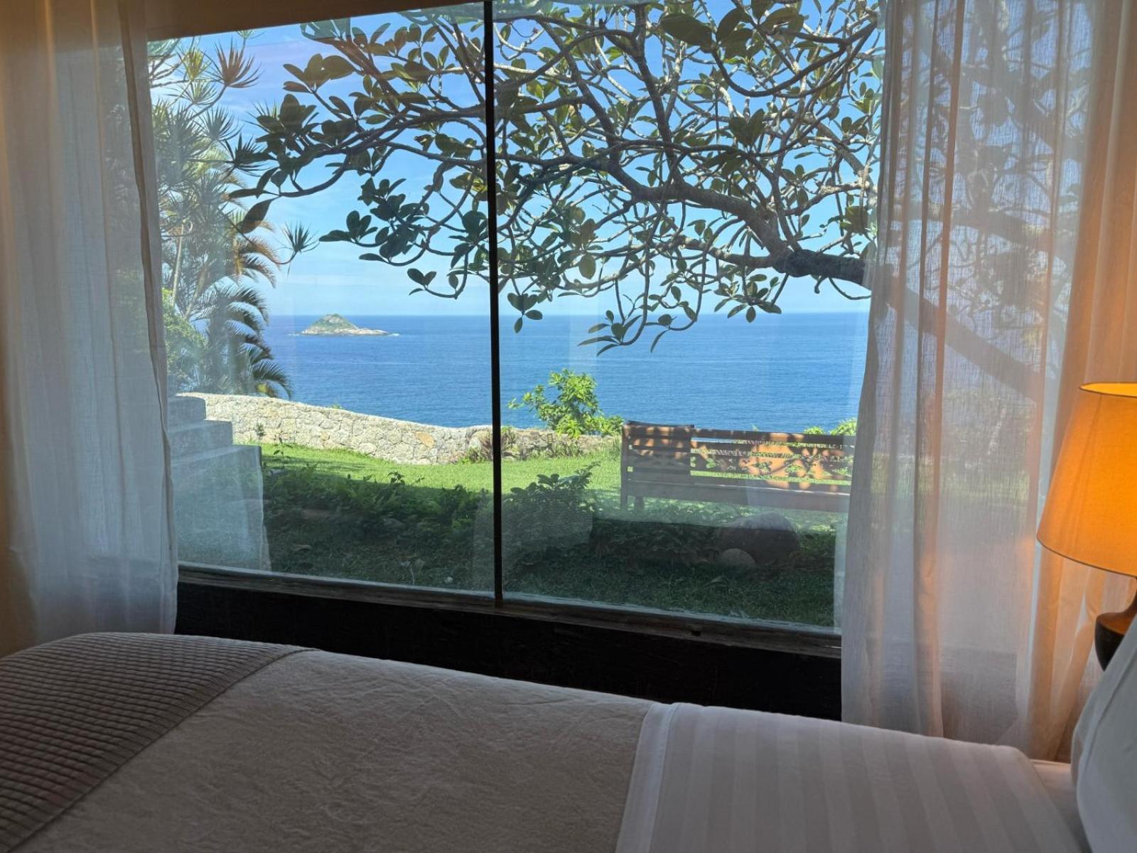 Queen Suite Sea View